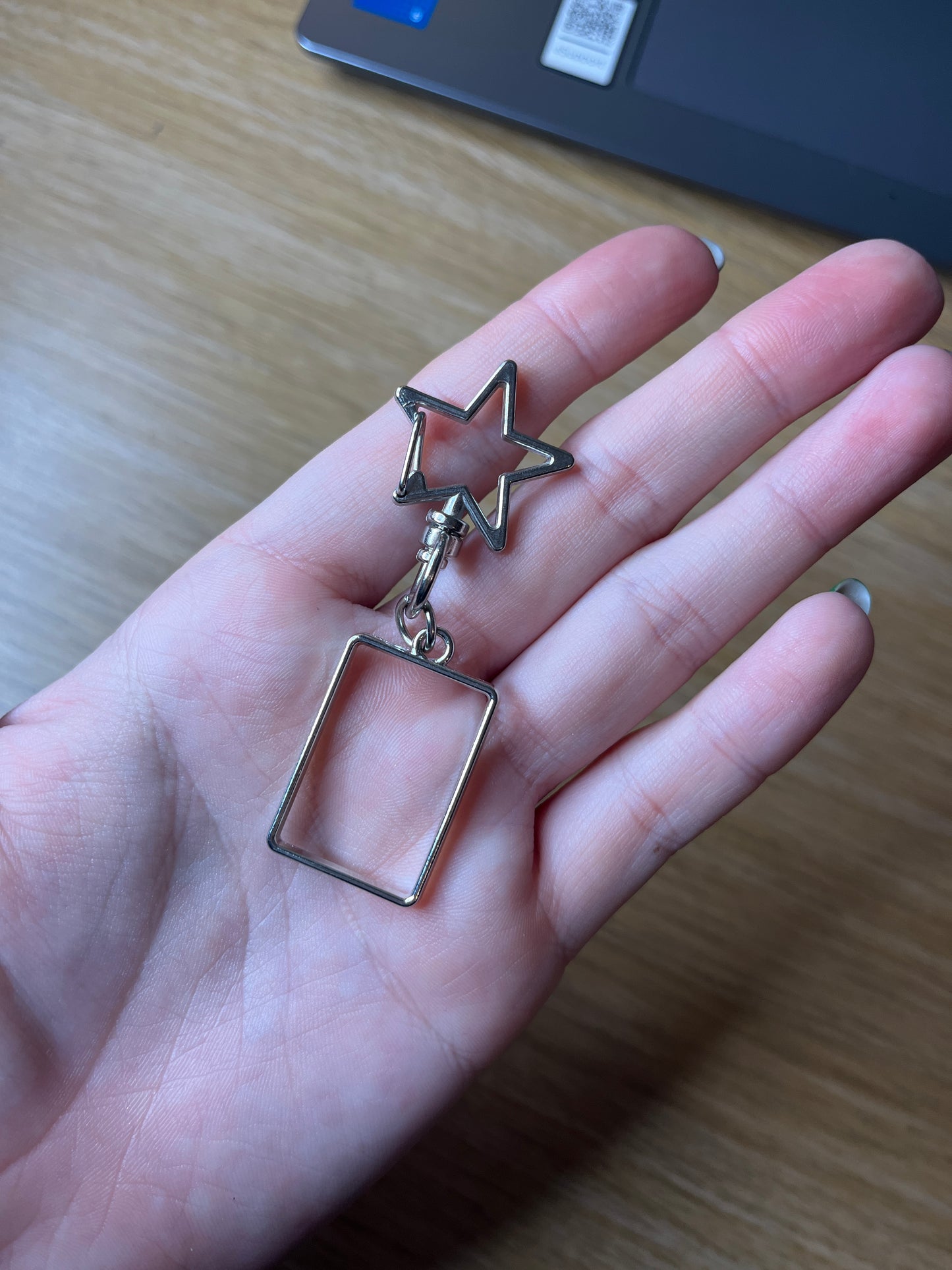 THE 1975 BOX KEYRING