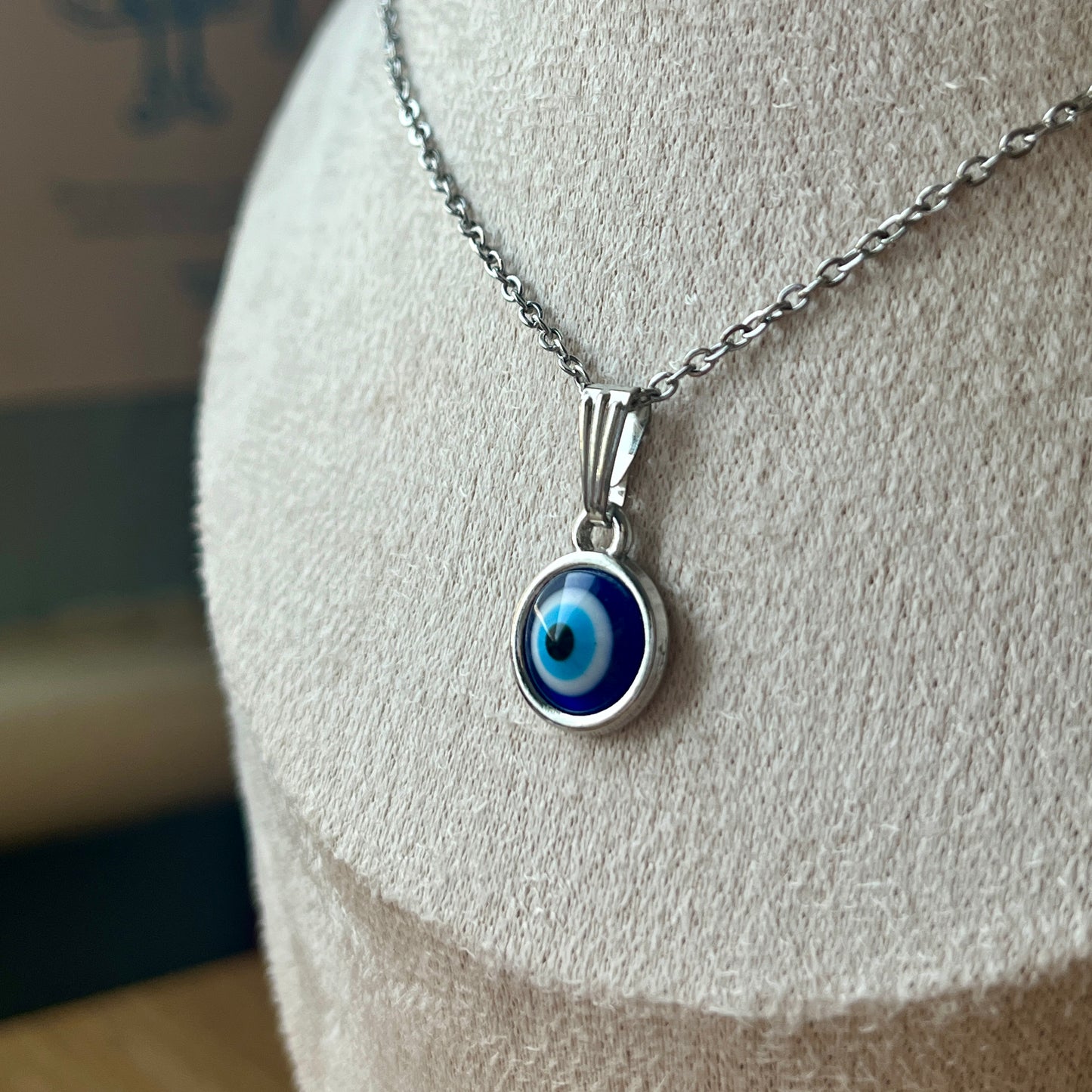 EVIL EYE NECKLACE