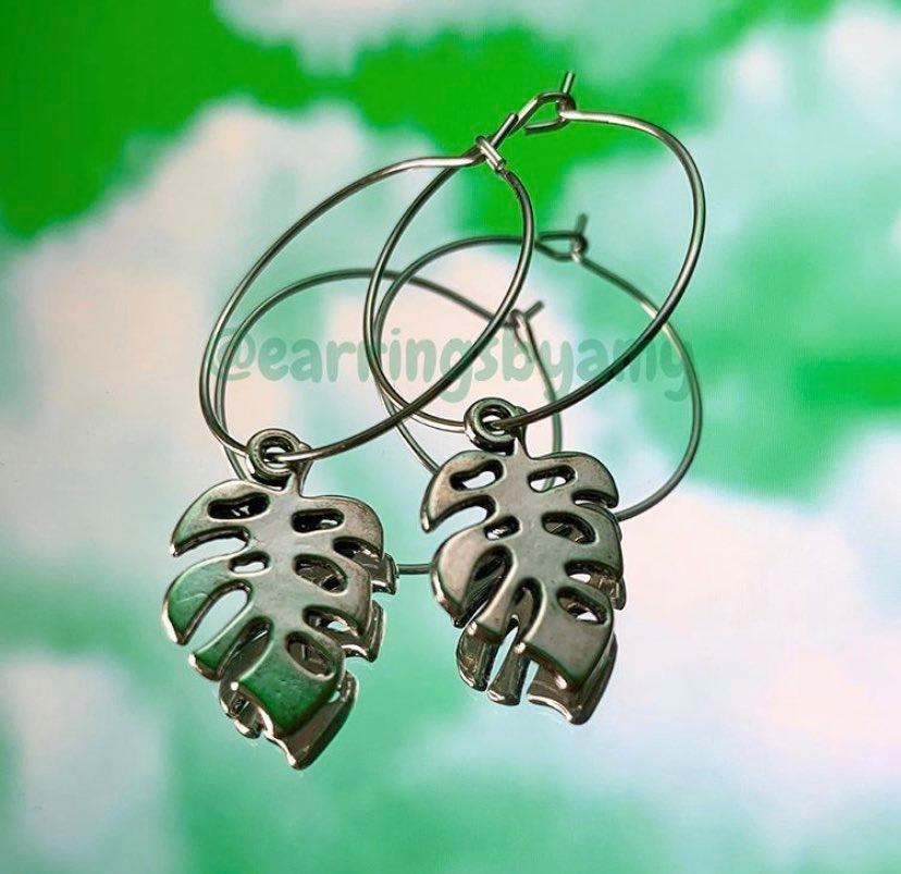 LEAF EARRINGS