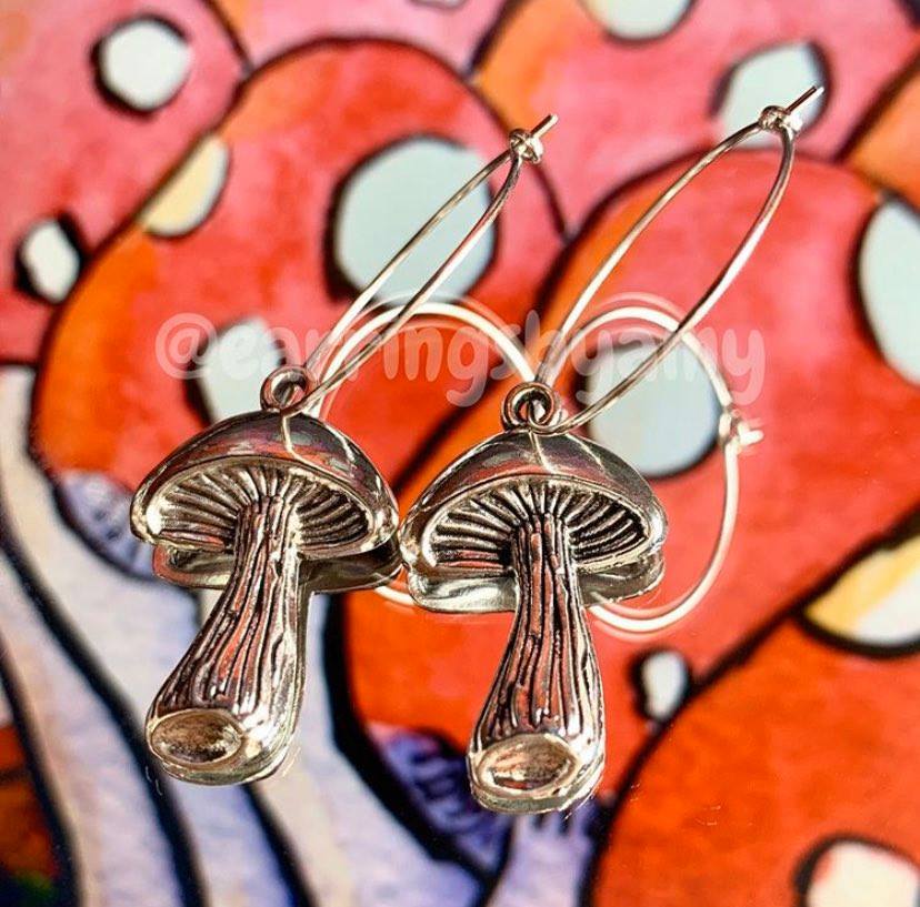 MUSHROOM EARRINGS