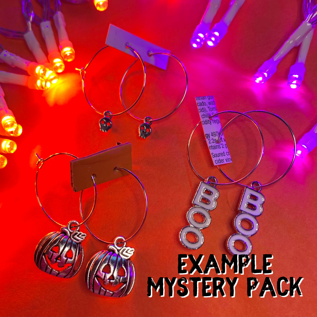 HALLOWEEN MYSTERY PACK