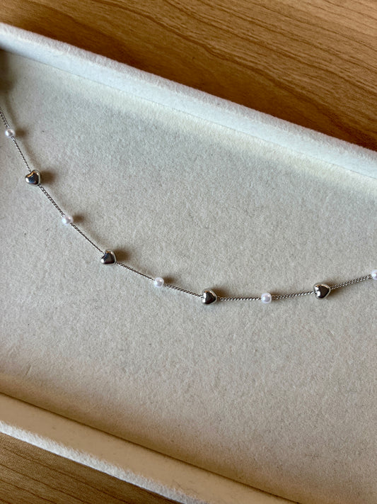 PEARL AND HEART BEADED NECKLACE