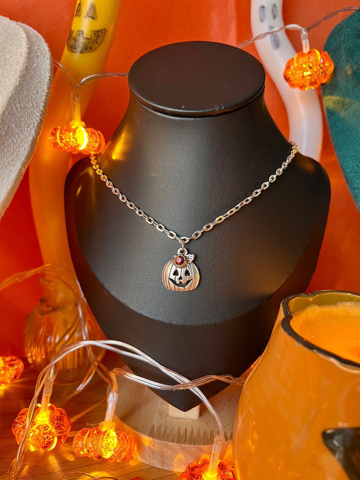 PUMPKIN GEM NECKLACE