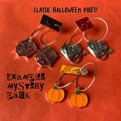HALLOWEEN MYSTERY PACK