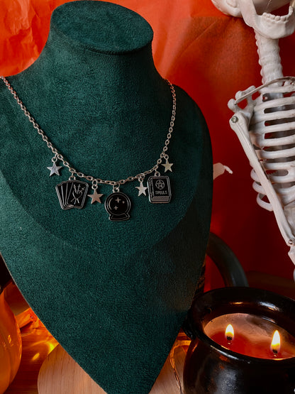 WITCHY STAR CHARM NECKLACE