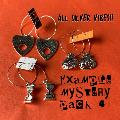 HALLOWEEN MYSTERY PACK