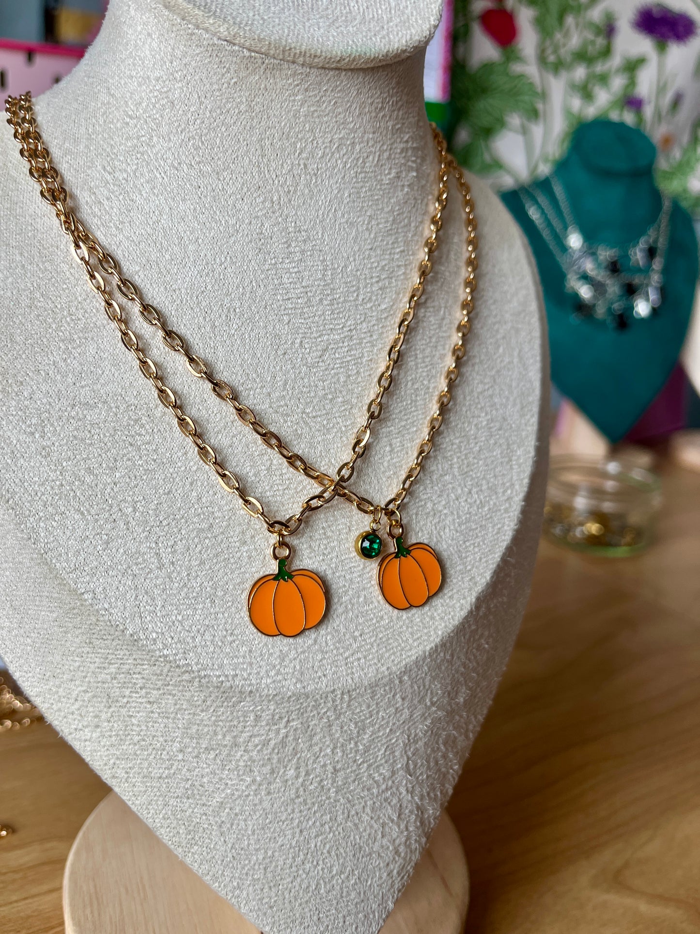 PUMPKIN GEM NECKLACE