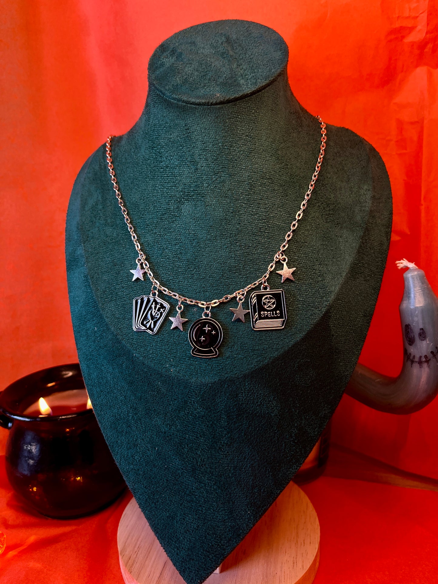 WITCHY STAR CHARM NECKLACE